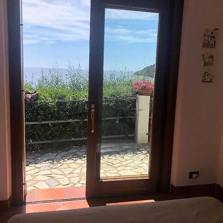 In Mit Terrasse Und Meerblick דירה
