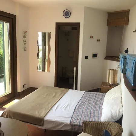 דירה In Mit Terrasse Und Meerblick ריו מרינה